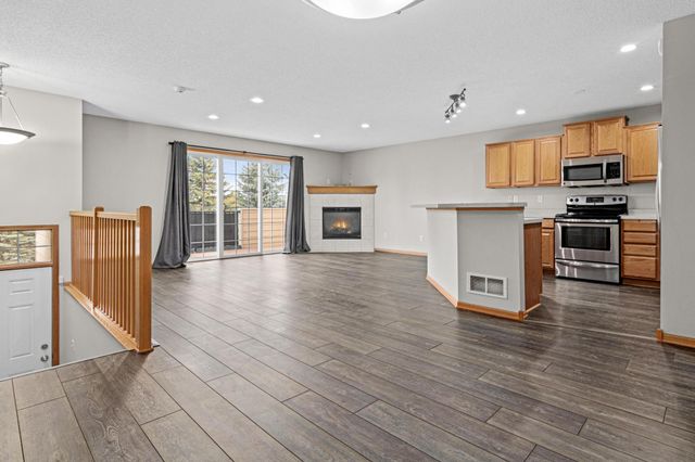 14181 Wilds Path NW, Prior Lake, MN 55372