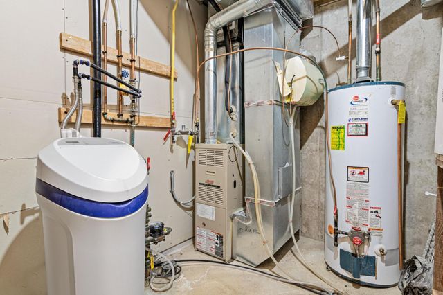 14181 Wilds Path NW, Prior Lake, MN 55372