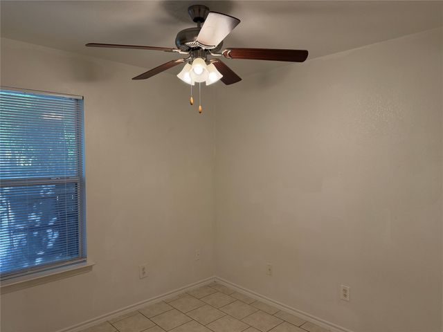 5500 David Strickland Road, Fort Worth, TX 76119