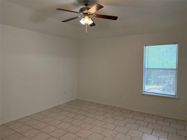 5500 David Strickland Road, Fort Worth, TX 76119