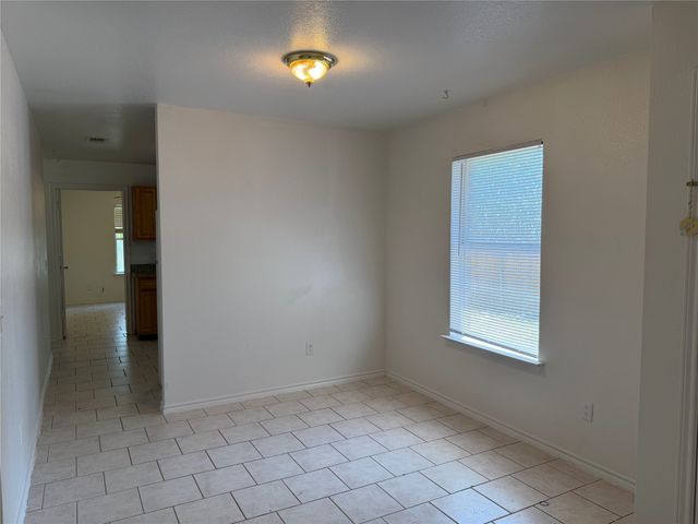 5500 David Strickland Road, Fort Worth, TX 76119