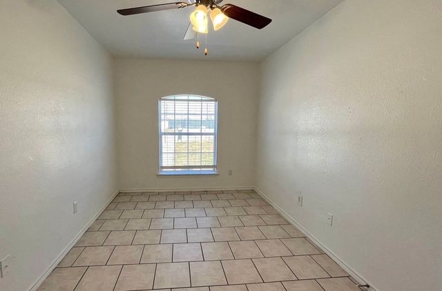 5500 David Strickland Road, Fort Worth, TX 76119