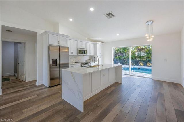 2718 NW 5th ST, Cape Coral, FL 33993