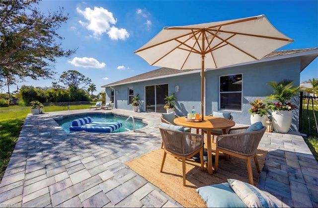 2718 NW 5th ST, Cape Coral, FL 33993