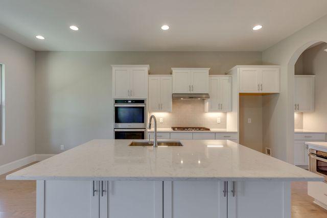 205 Sydney Dr, Goodlettsville, TN 37072