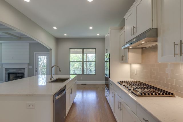 205 Sydney Dr, Goodlettsville, TN 37072