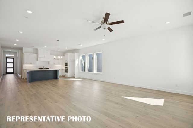 1816 Vetiver Glow Drive, Celina, TX 75009