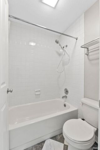 112 W Washington Blvd Apt 328, Fort Wayne, IN 46802