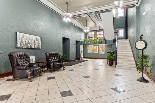 112 W Washington Blvd Apt 328, Fort Wayne, IN 46802