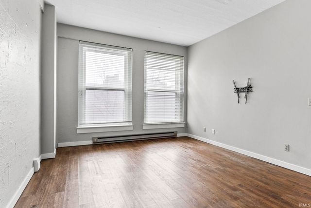 112 W Washington Blvd Apt 328, Fort Wayne, IN 46802