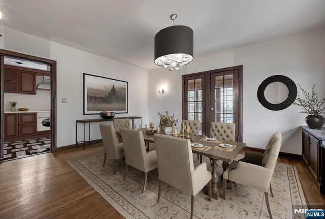 342 Hillcrest Road, Ridgewood, NJ 07450