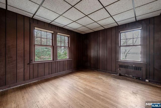 342 Hillcrest Road, Ridgewood, NJ 07450