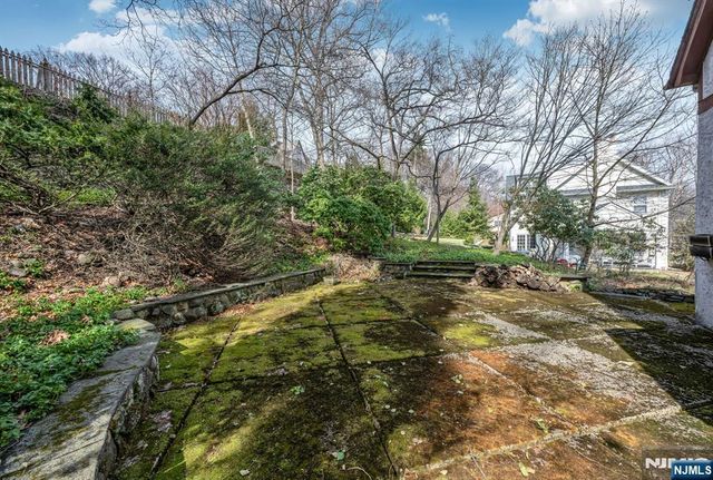 342 Hillcrest Road, Ridgewood, NJ 07450