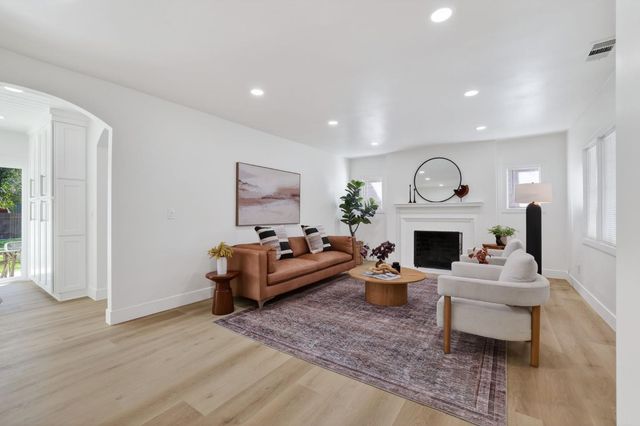 1373 47th, Sacramento, CA 95819