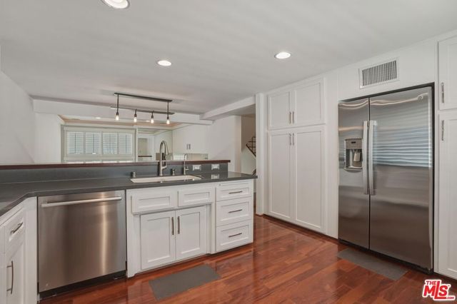 4311 W Sarah Street, Burbank, CA 91505