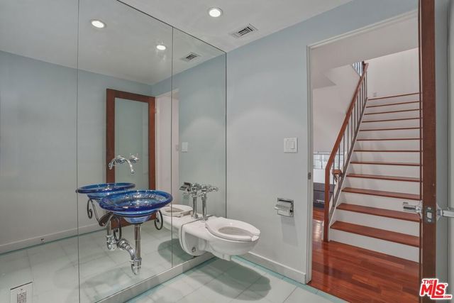 4311 W Sarah Street, Burbank, CA 91505