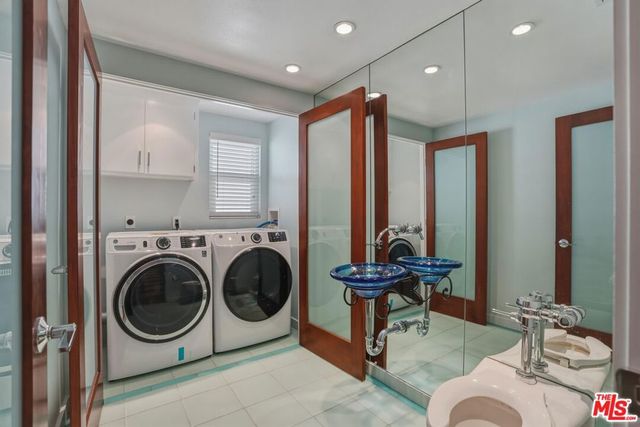 4311 W Sarah Street, Burbank, CA 91505