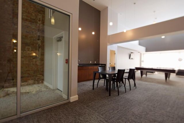 106 N High Street, 103, Columbus, OH 43215
