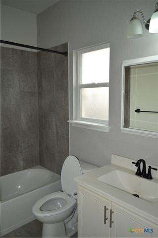 952 Cypress Mill, New Braunfels, TX 78130