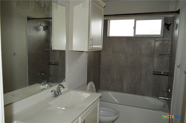 952 Cypress Mill, New Braunfels, TX 78130