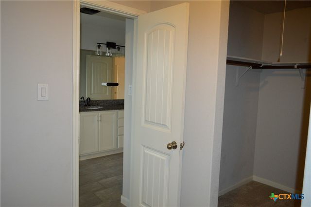 952 Cypress Mill, New Braunfels, TX 78130