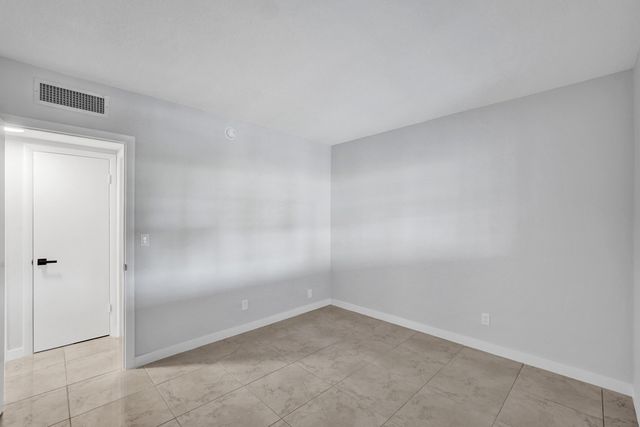 455 Paradise Isle Boulevard 305, Hallandale Beach, FL 33009