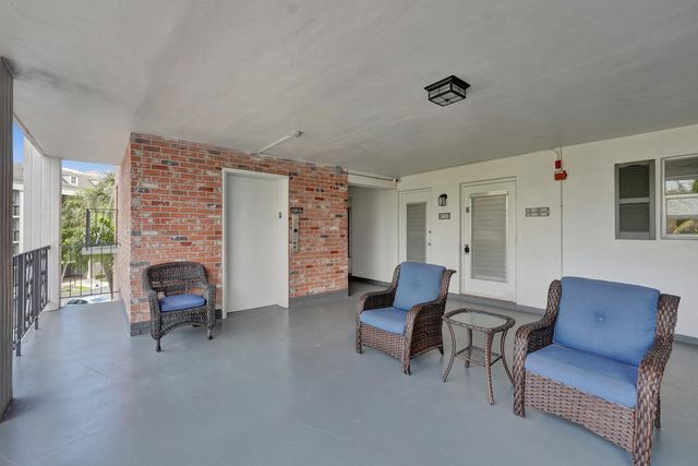 455 Paradise Isle Boulevard 305, Hallandale Beach, FL 33009