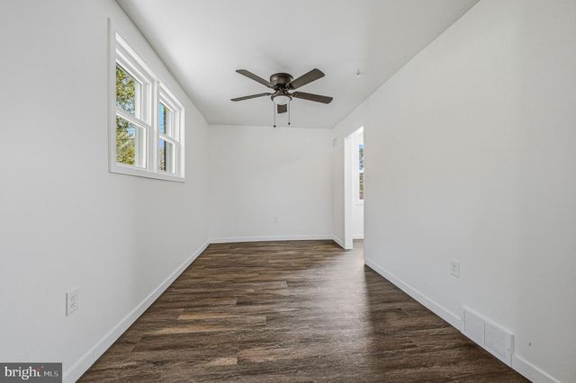 180 MADISON DR, Newark, DE 19711