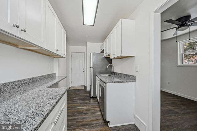 180 MADISON DR, Newark, DE 19711