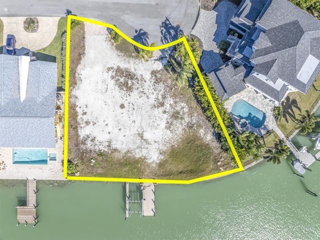 15 MARINA TERRACE, Treasure Island, FL 33706