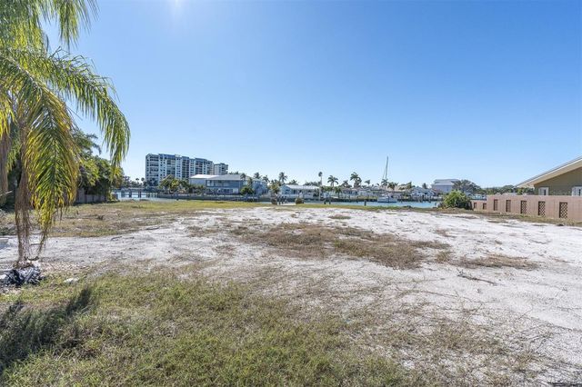 15 MARINA TERRACE, Treasure Island, FL 33706