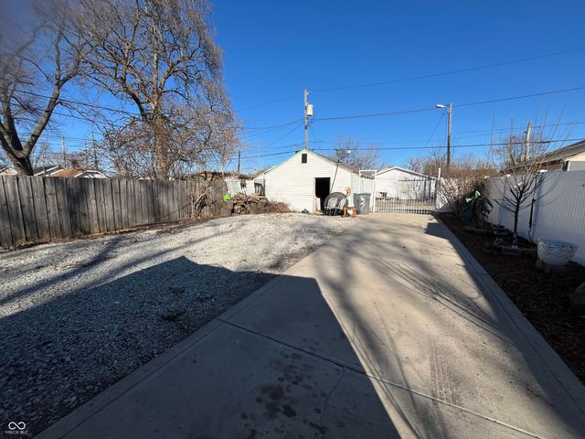 533 S Keystone Avenue, Indianapolis, IN 46203