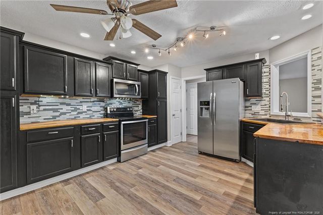 339 Somerset Drive, Raeford, NC 28376