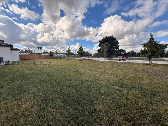 2954 SE 23rd Ave 2954, Homestead, FL 33035
