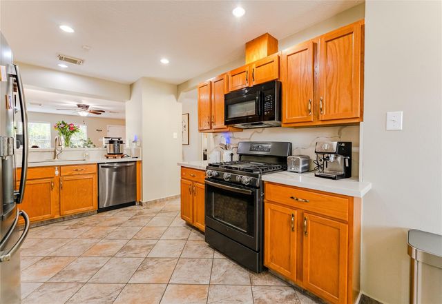 7602 Little Thicket Court, Cypress, TX 77433