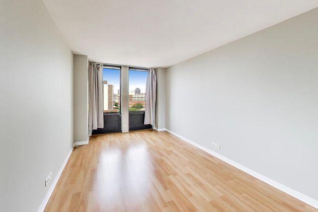 444 W Fullerton Parkway 1010, Chicago, IL 60614