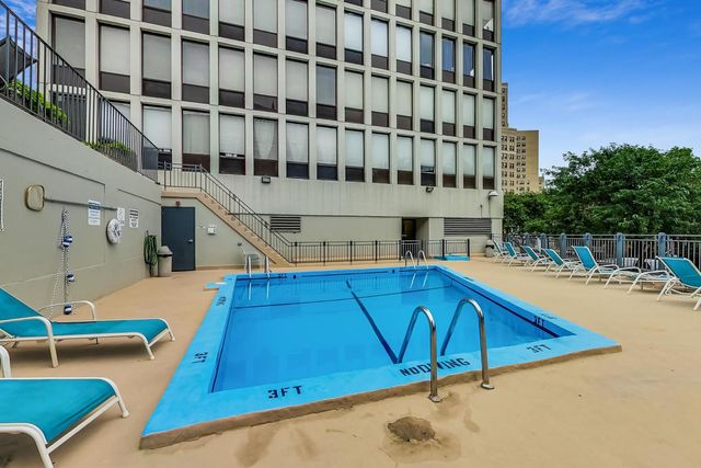 444 W Fullerton Parkway 1010, Chicago, IL 60614