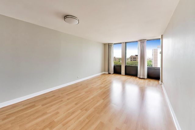 444 W Fullerton Parkway 1010, Chicago, IL 60614