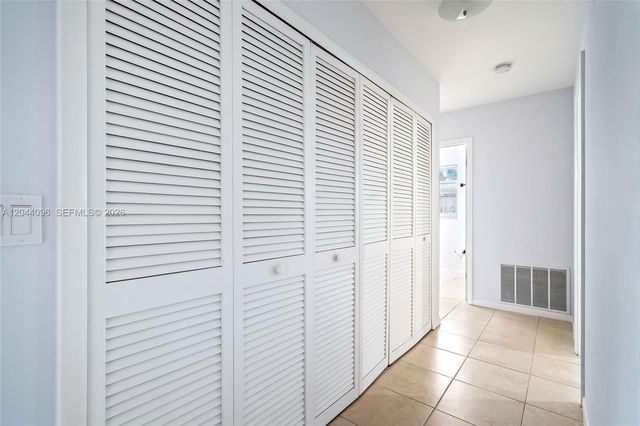 106 E Park Lane E, Hypoluxo, FL 33462