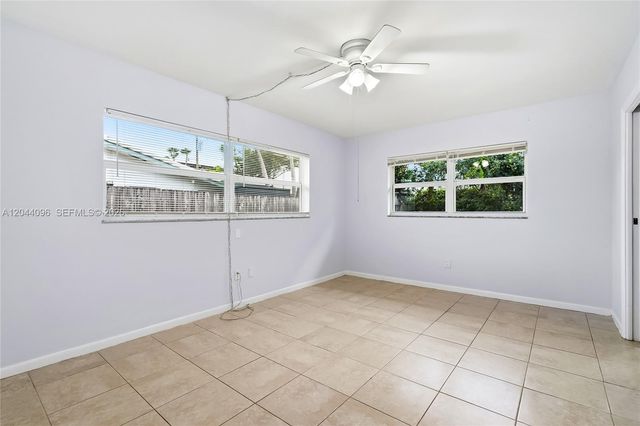 106 E Park Lane E, Hypoluxo, FL 33462