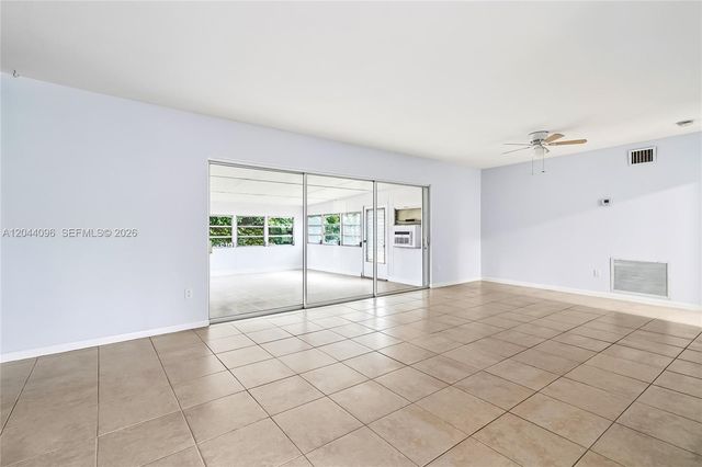 106 E Park Lane E, Hypoluxo, FL 33462