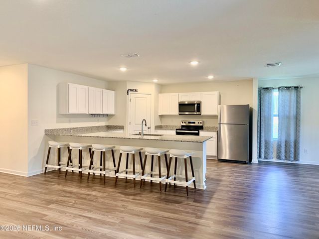 10310 GREYSTONE Drive, Glen St. Mary, FL 32040