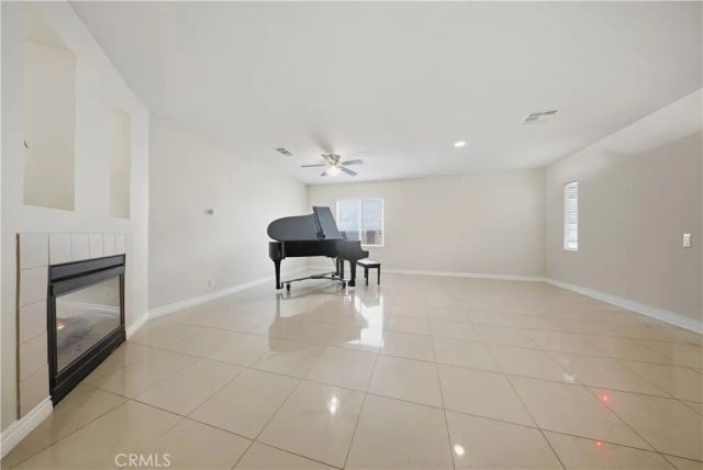 2604 W Avenue K6, Lancaster, CA 93536