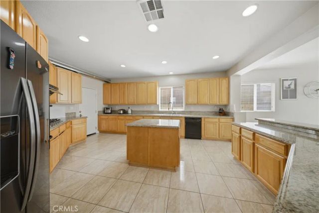 2604 W Avenue K6, Lancaster, CA 93536