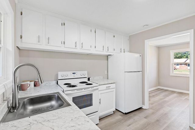 4945 Fieldcrest Drive, Fayetteville, NC 28303