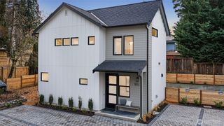 9513 132nd Avenue NE, Kirkland, WA 98033