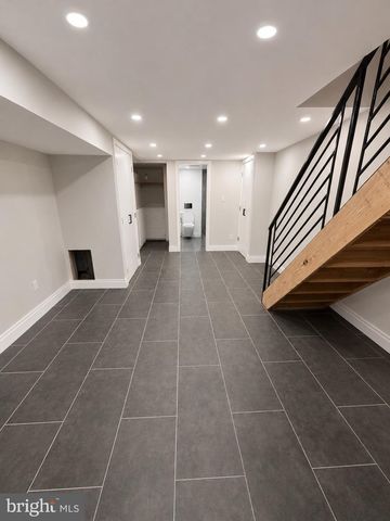 127 DUDLEY ST, Philadelphia, PA 19148