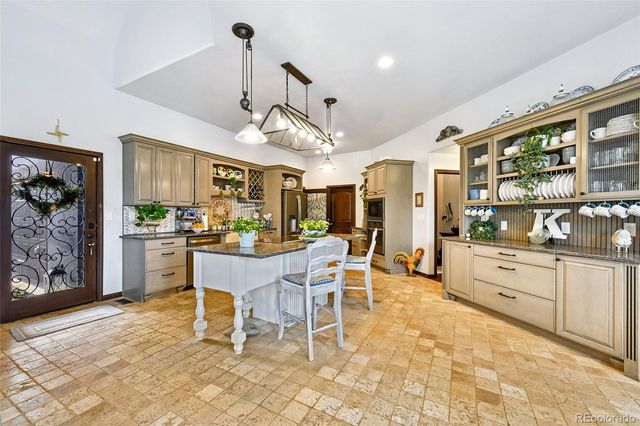 549 Mohawk Heights, Florissant, CO 80816