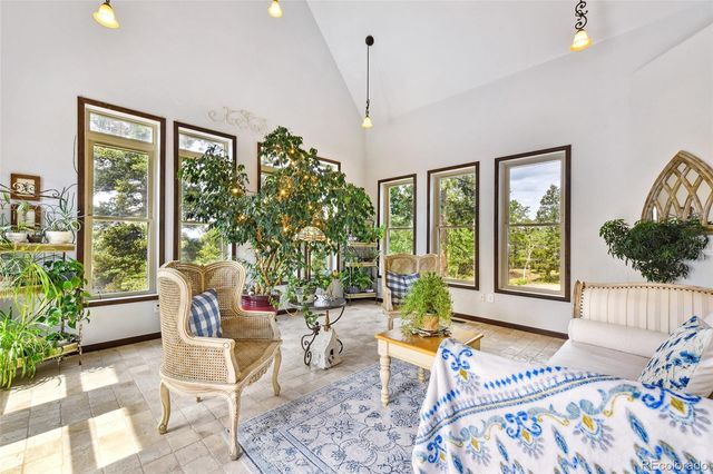 549 Mohawk Heights, Florissant, CO 80816