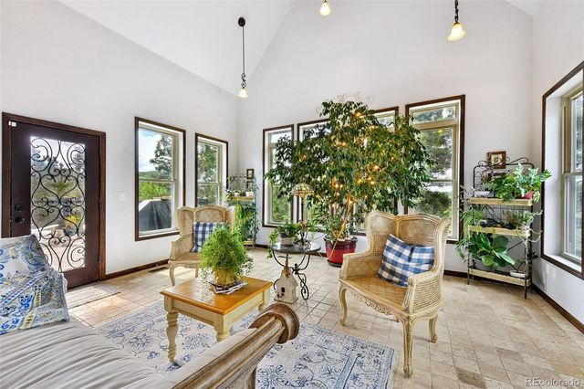 549 Mohawk Heights, Florissant, CO 80816